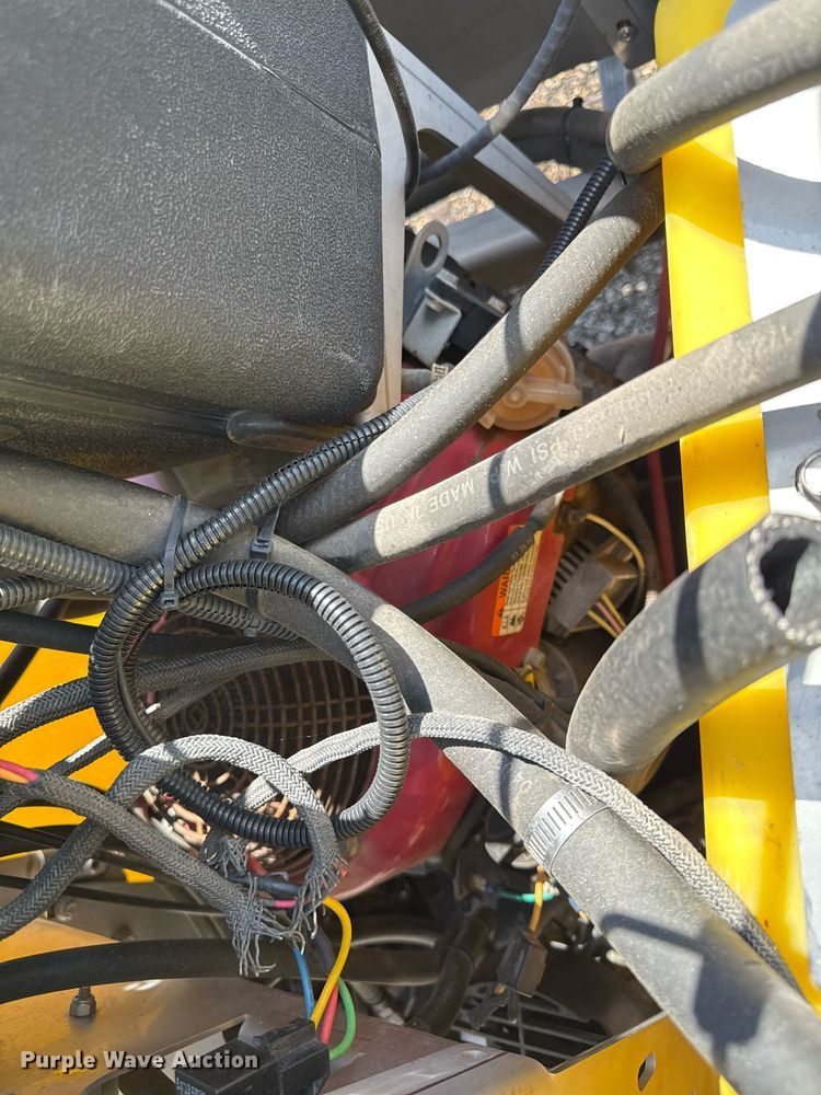 image for item DZ4015 LT Rich Z-Sprayer turf sprayer