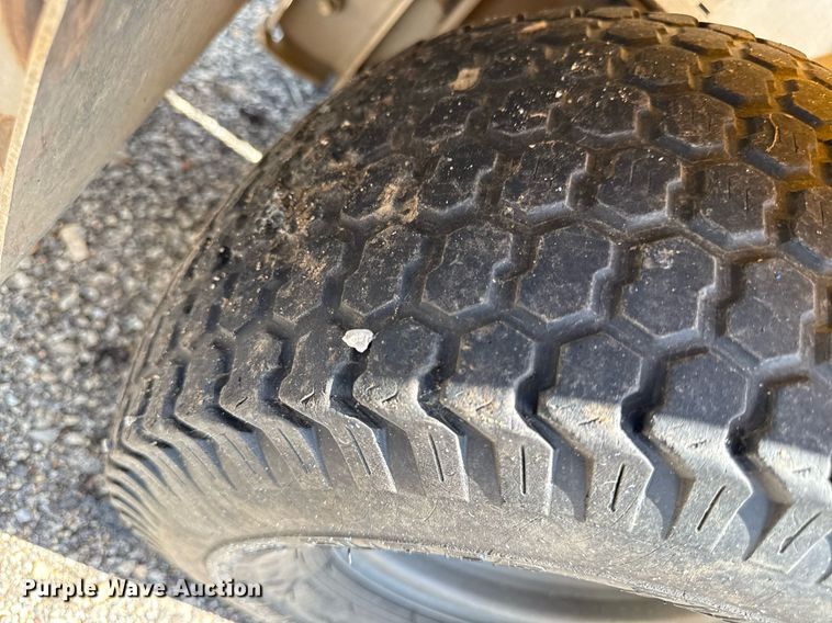 image for item DZ4015 LT Rich Z-Sprayer turf sprayer