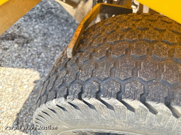 image for item DZ4015 LT Rich Z-Sprayer turf sprayer