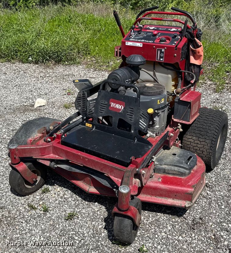 image for item DZ4019 Toro Grandstand ZTR lawn mower