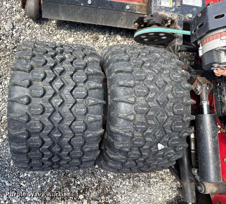 image for item DZ4020 2012 Steiner 440 lawn mower