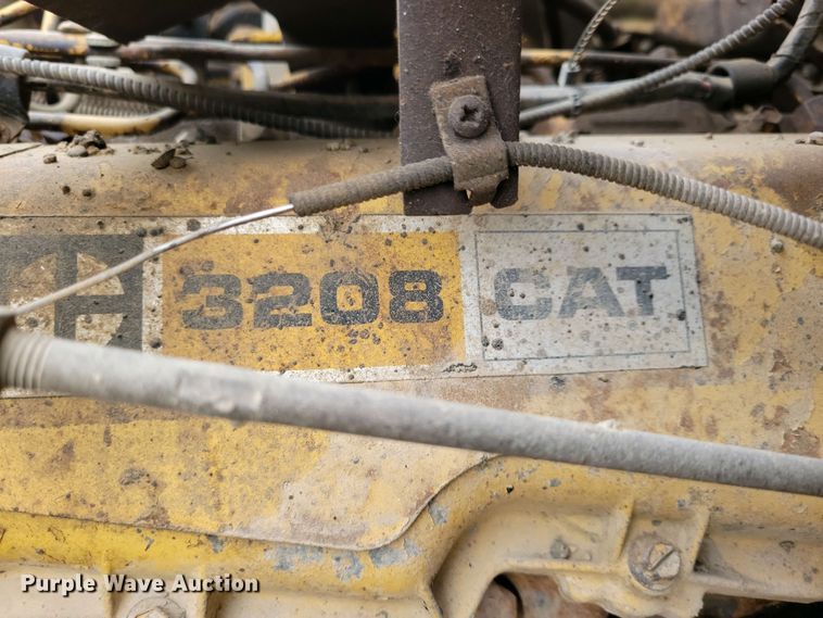 image for item EA2423 1981 Ford LNT8000 oil distributor truck