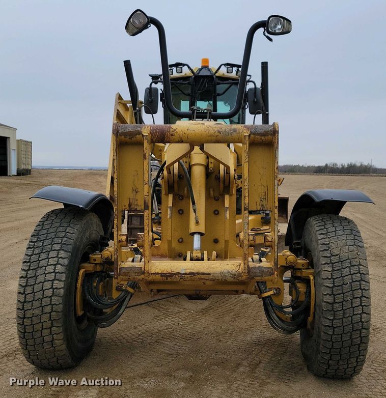 image for item EA2424 2011 Caterpillar 140M motor grader