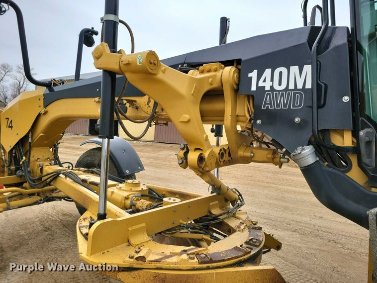 image for item EA2424 2011 Caterpillar 140M motor grader
