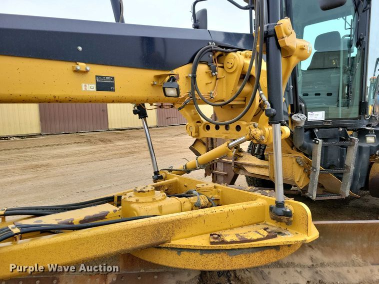 image for item EA2424 2011 Caterpillar 140M motor grader