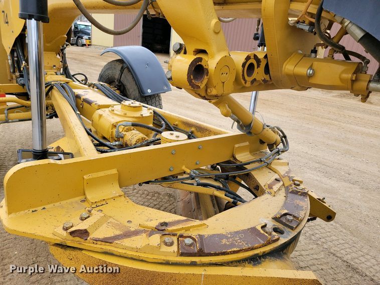 image for item EA2424 2011 Caterpillar 140M motor grader