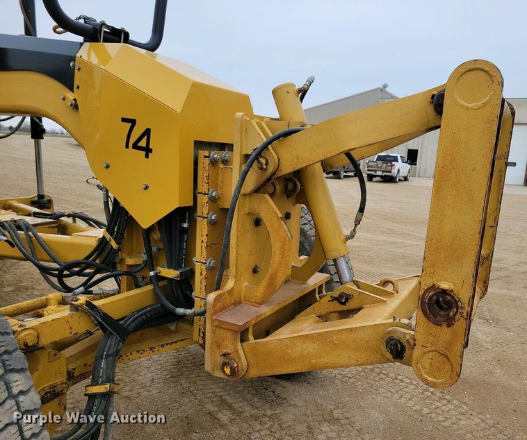 image for item EA2424 2011 Caterpillar 140M motor grader