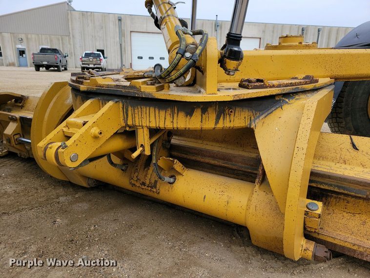 image for item EA2424 2011 Caterpillar 140M motor grader