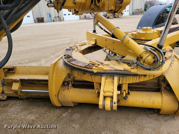 image for item EA2424 2011 Caterpillar 140M motor grader