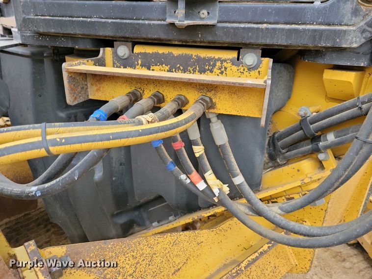 image for item EA2424 2011 Caterpillar 140M motor grader