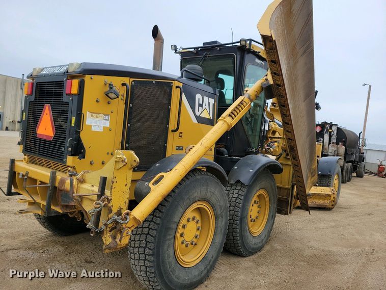 image for item EA2424 2011 Caterpillar 140M motor grader