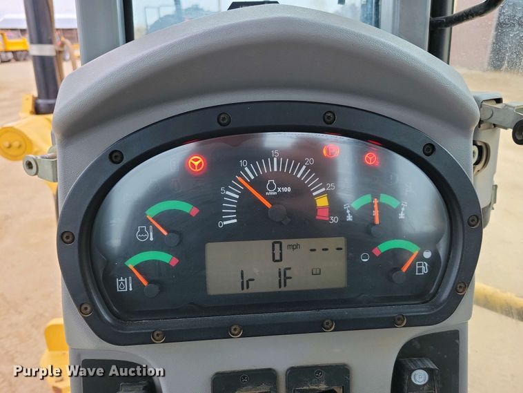 image for item EA2424 2011 Caterpillar 140M motor grader