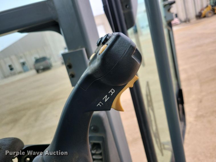 image for item EA2424 2011 Caterpillar 140M motor grader