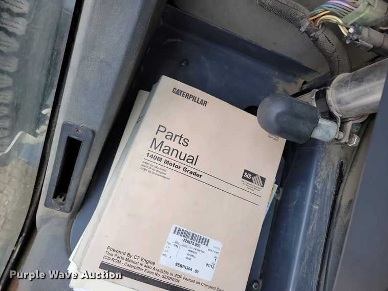 image for item EA2424 2011 Caterpillar 140M motor grader