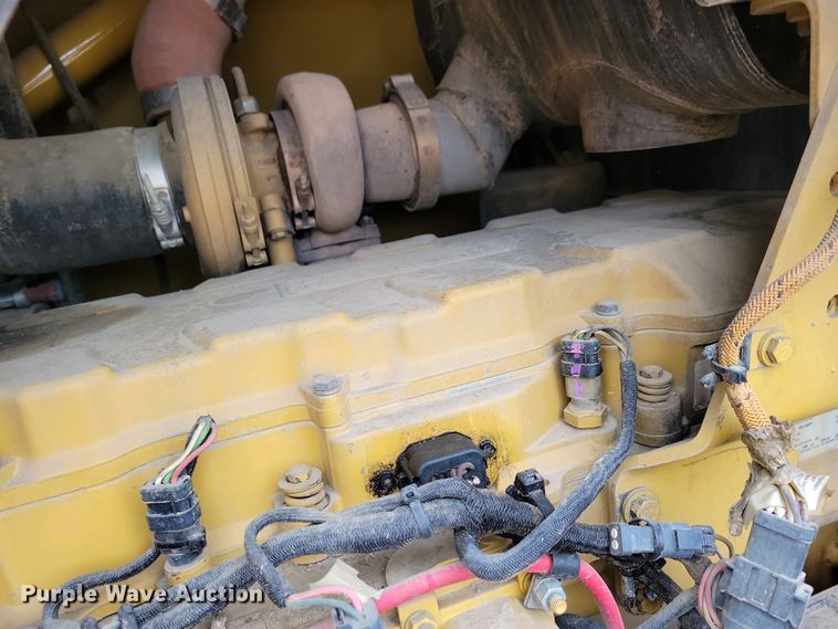 image for item EA2424 2011 Caterpillar 140M motor grader