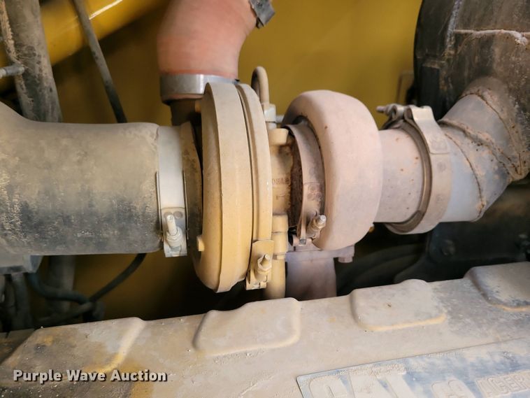 image for item EA2424 2011 Caterpillar 140M motor grader