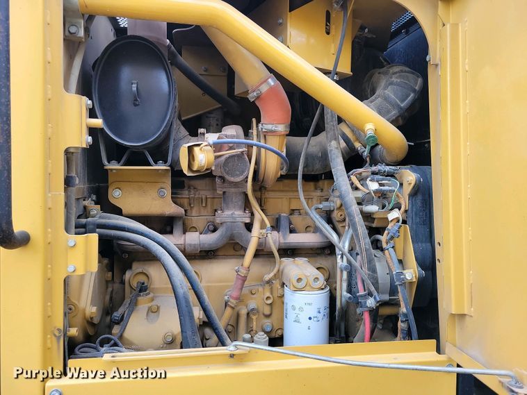 image for item EA2424 2011 Caterpillar 140M motor grader