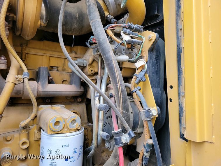 image for item EA2424 2011 Caterpillar 140M motor grader