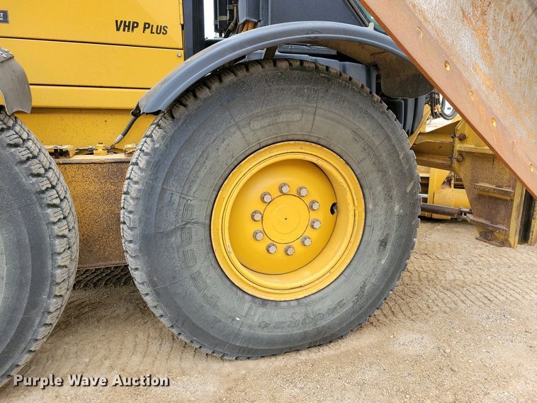 image for item EA2424 2011 Caterpillar 140M motor grader