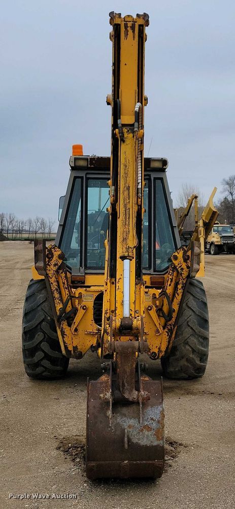 image for item EA2425 1990 JCB 1550 B backhoe