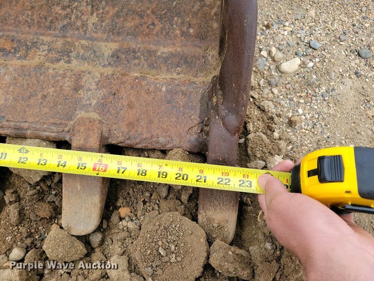 image for item EA2425 1990 JCB 1550 B backhoe