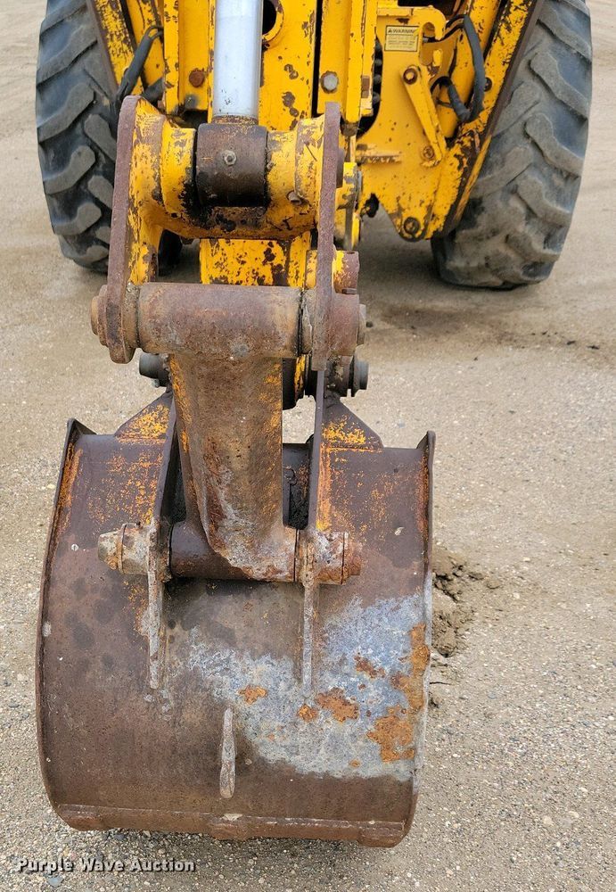 image for item EA2425 1990 JCB 1550 B backhoe