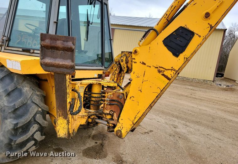 image for item EA2425 1990 JCB 1550 B backhoe