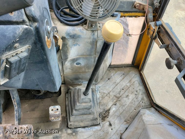 image for item EA2425 1990 JCB 1550 B backhoe