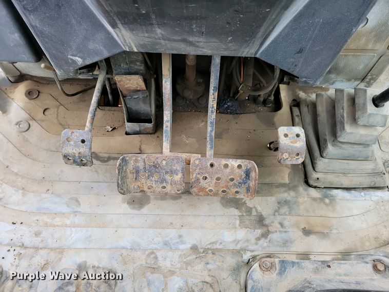 image for item EA2425 1990 JCB 1550 B backhoe