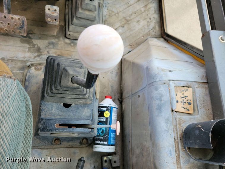 image for item EA2425 1990 JCB 1550 B backhoe