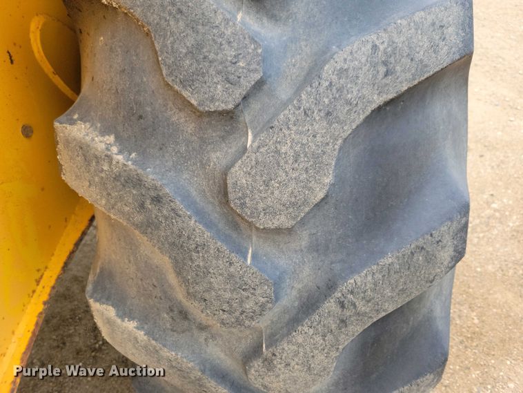 image for item EA2425 1990 JCB 1550 B backhoe