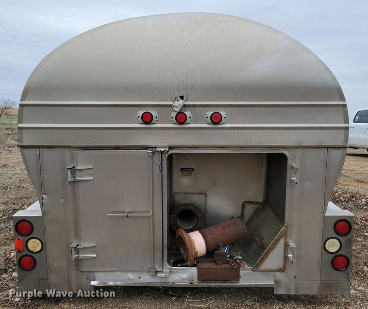 image for item EA2429 Truck tank bed