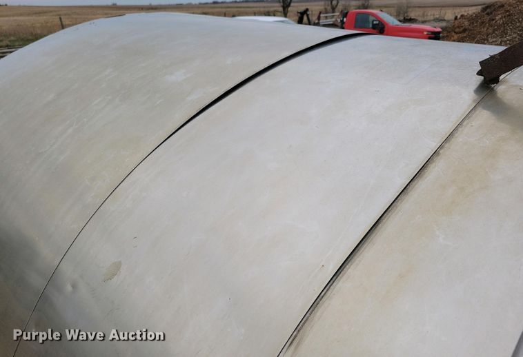 image for item EA2429 Truck tank bed