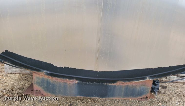 image for item EA2429 Truck tank bed