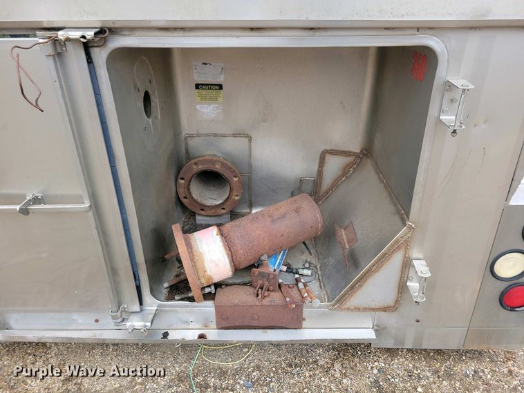 image for item EA2429 Truck tank bed