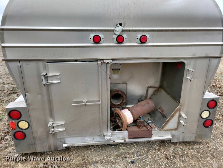 image for item EA2429 Truck tank bed