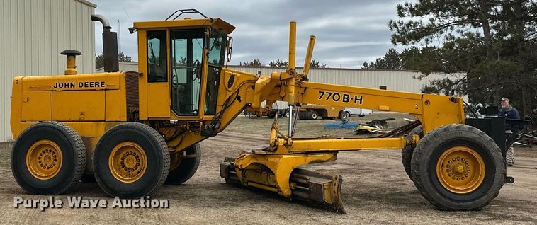 image for item EB2477 1986 John Deere 770BH motor grader