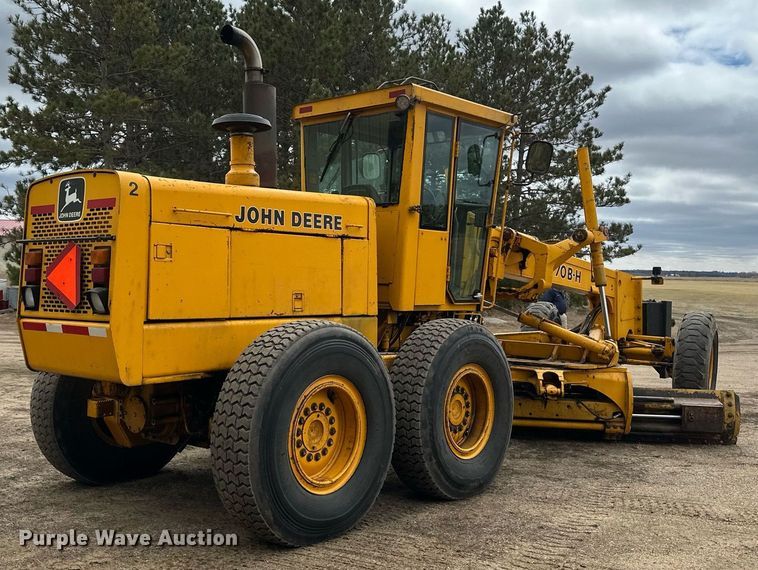 image for item EB2477 1986 John Deere 770BH motor grader