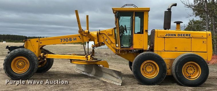 image for item EB2477 1986 John Deere 770BH motor grader