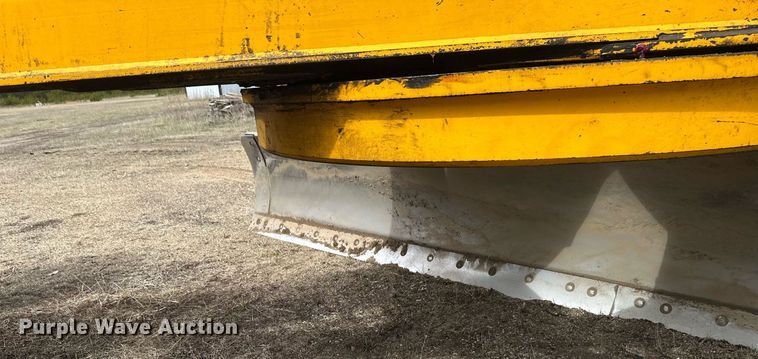 image for item EB2477 1986 John Deere 770BH motor grader