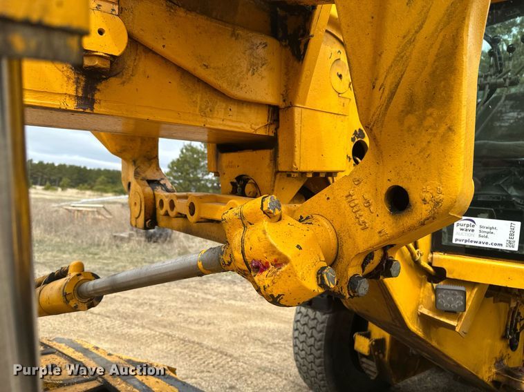 image for item EB2477 1986 John Deere 770BH motor grader