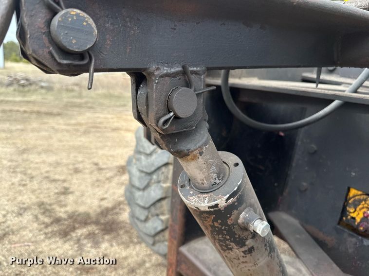 image for item EB2477 1986 John Deere 770BH motor grader