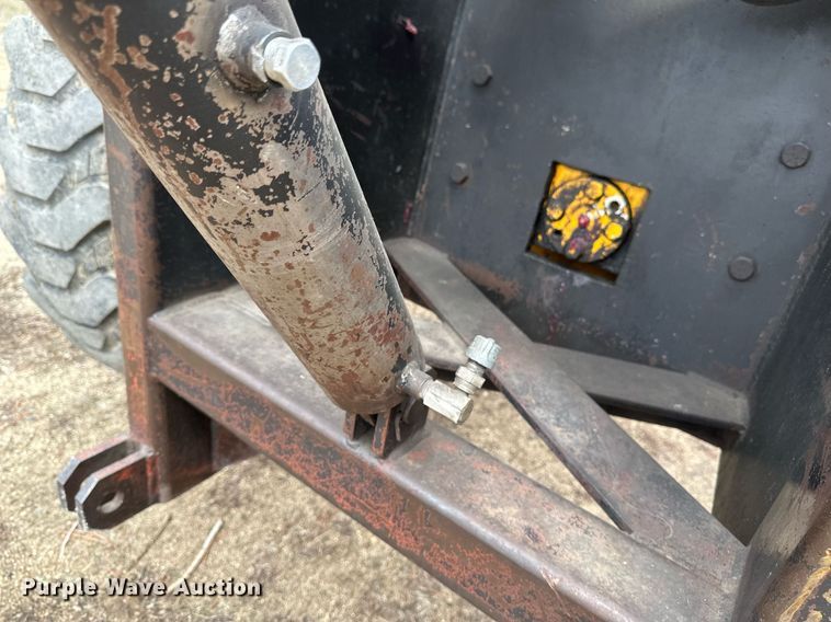 image for item EB2477 1986 John Deere 770BH motor grader