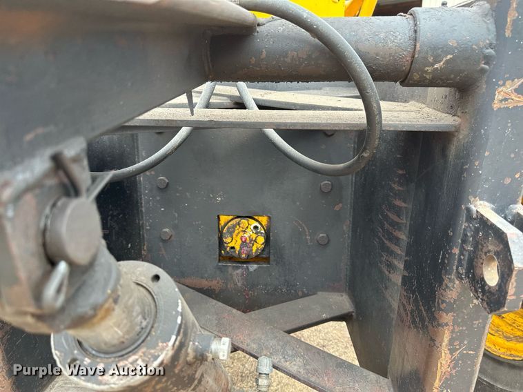 image for item EB2477 1986 John Deere 770BH motor grader