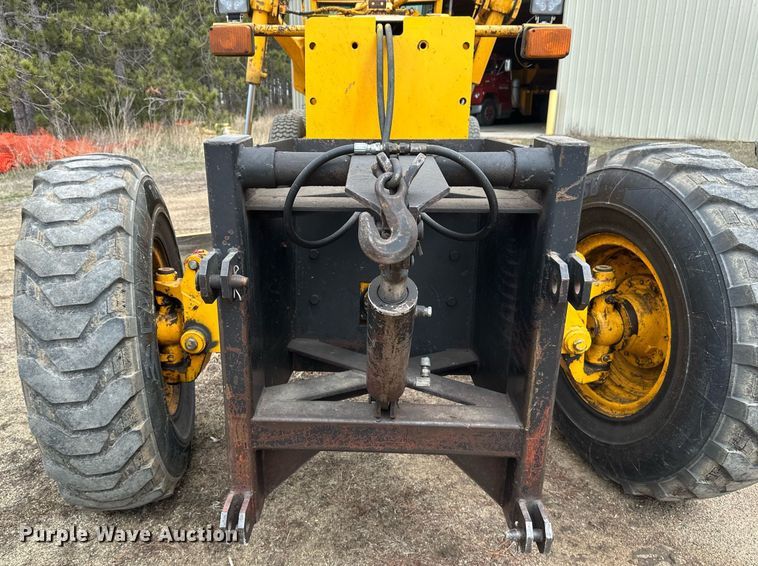 image for item EB2477 1986 John Deere 770BH motor grader