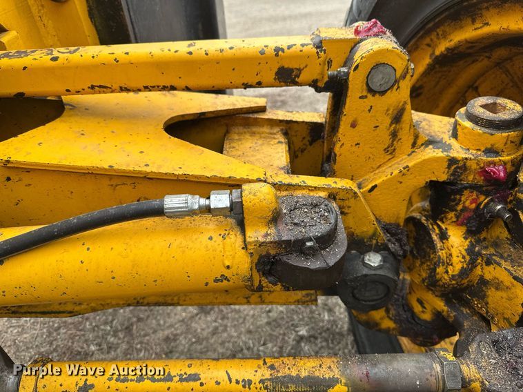 image for item EB2477 1986 John Deere 770BH motor grader