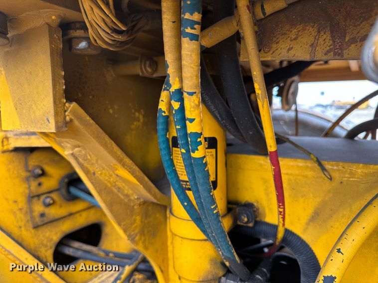 image for item EB2477 1986 John Deere 770BH motor grader