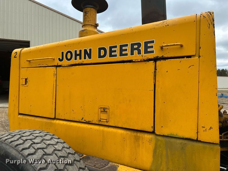 image for item EB2477 1986 John Deere 770BH motor grader