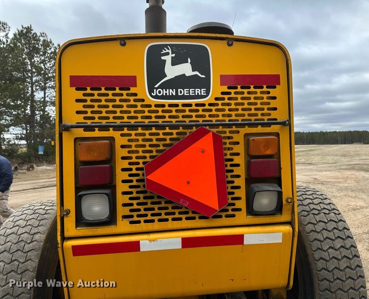 image for item EB2477 1986 John Deere 770BH motor grader