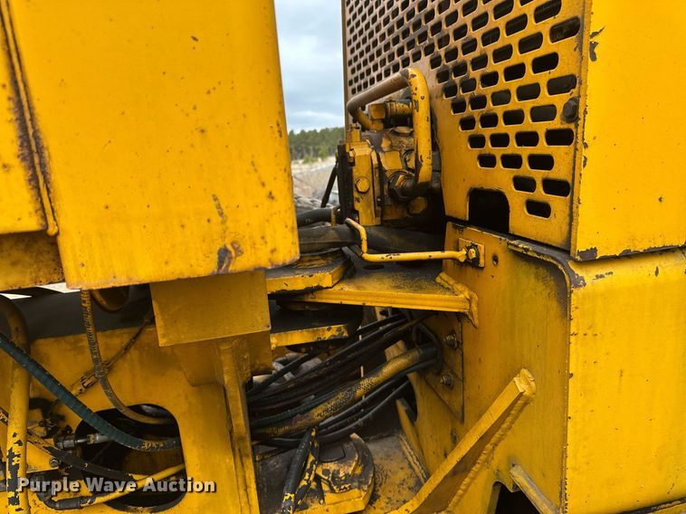 image for item EB2477 1986 John Deere 770BH motor grader